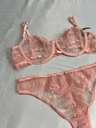 خرید ست شورت و سوتین زنانه