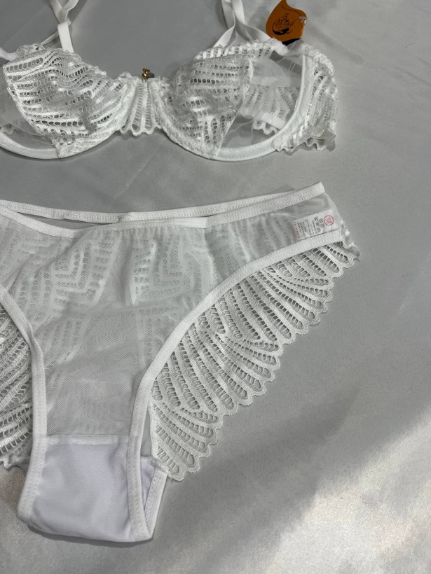 خرید ست شورت و سوتین زنانه