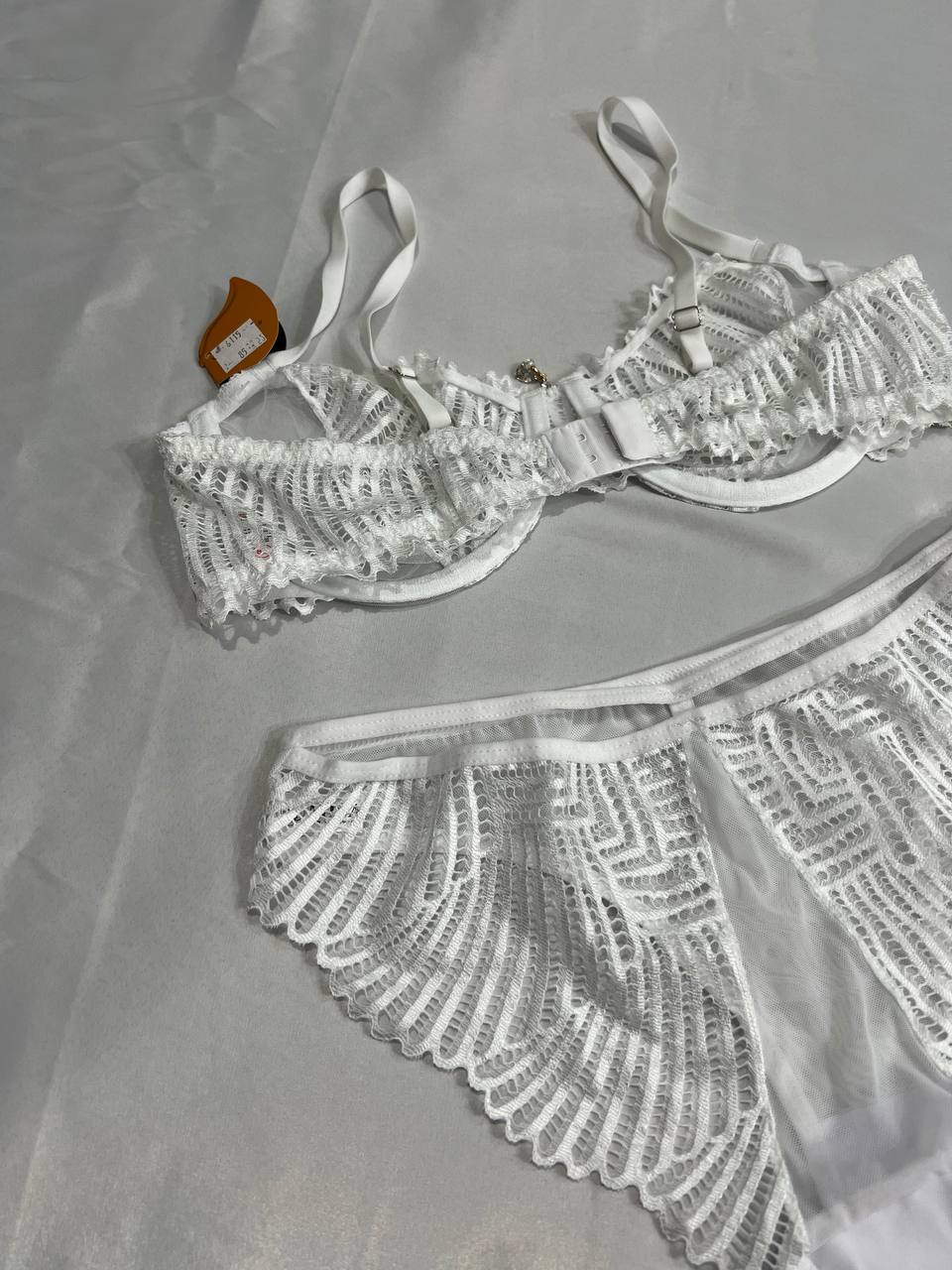خرید ست شورت و سوتین زنانه
