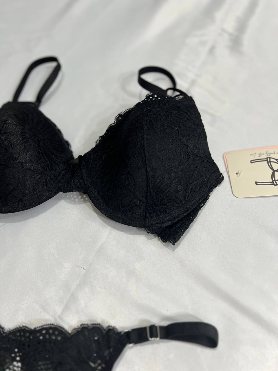 خرید لباس زیر زنانه