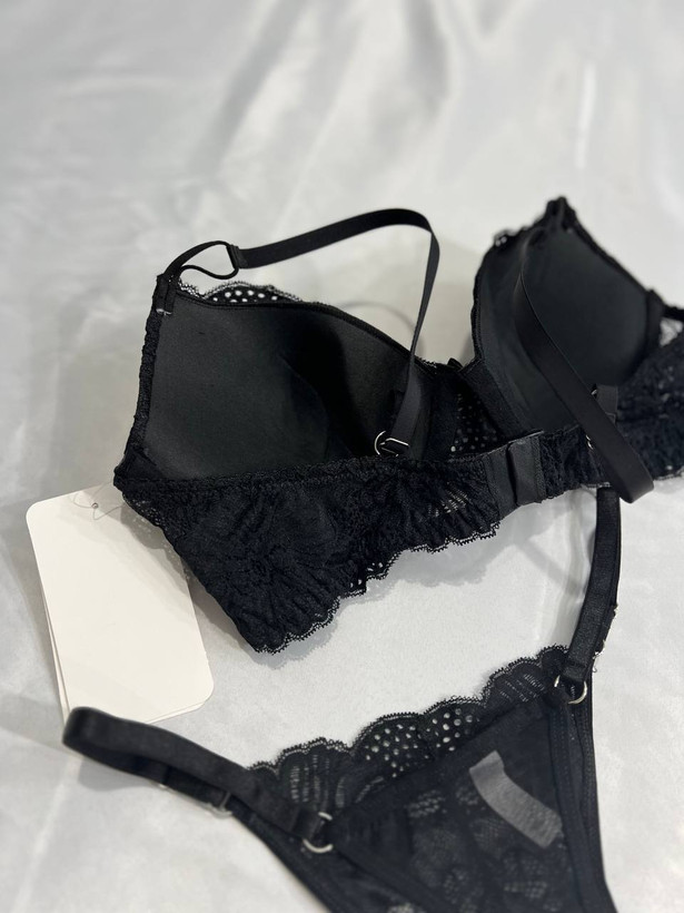 ست شورت و سوتین زنانه