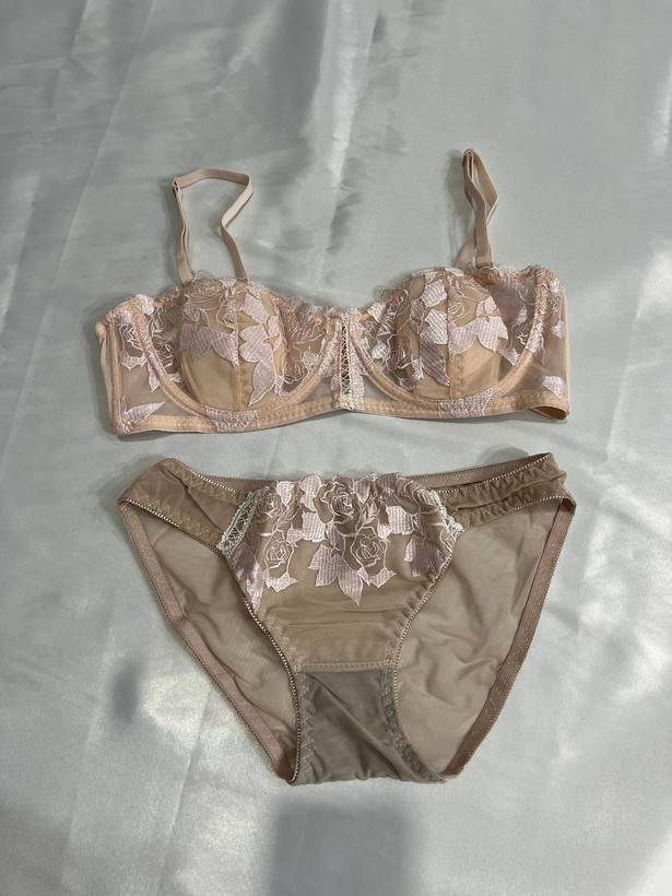 خرید ست شورت و سوتین