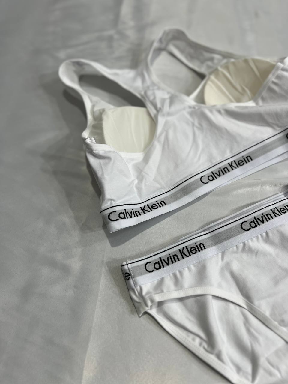 نیم تنه زنانه