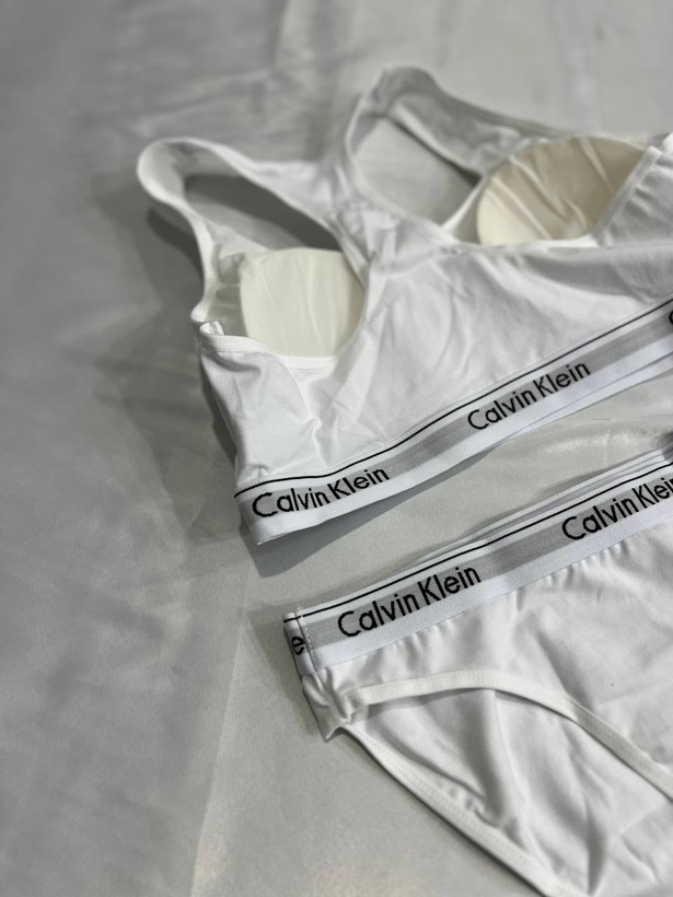 نیم تنه زنانه