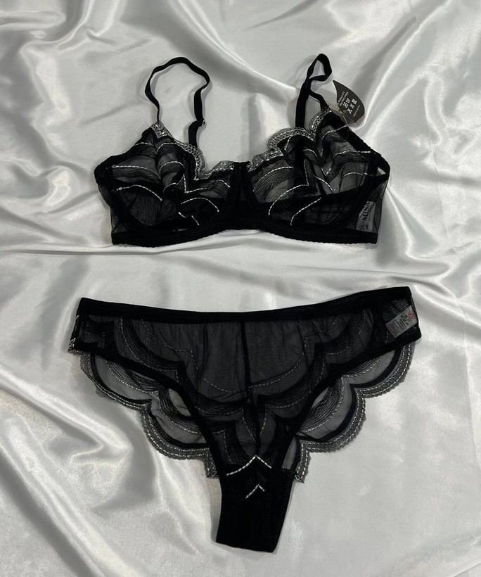 خرید ست شورت و سوتین