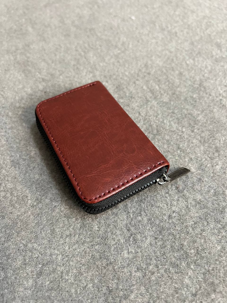 جاکارتی چرمی