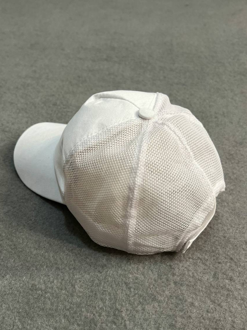 کلاه کپ سفید