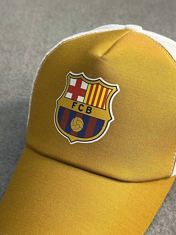 کلاه کپ فوتبالی مدل بارسلونا