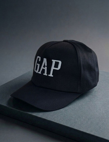 کلاه کپ کتان مدل GAP طرح گلدوزی بزرگ